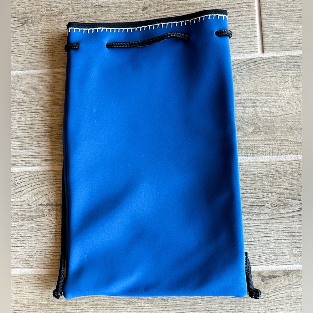 Y2K Triangl Swimwear Neoprene Travel Pouch